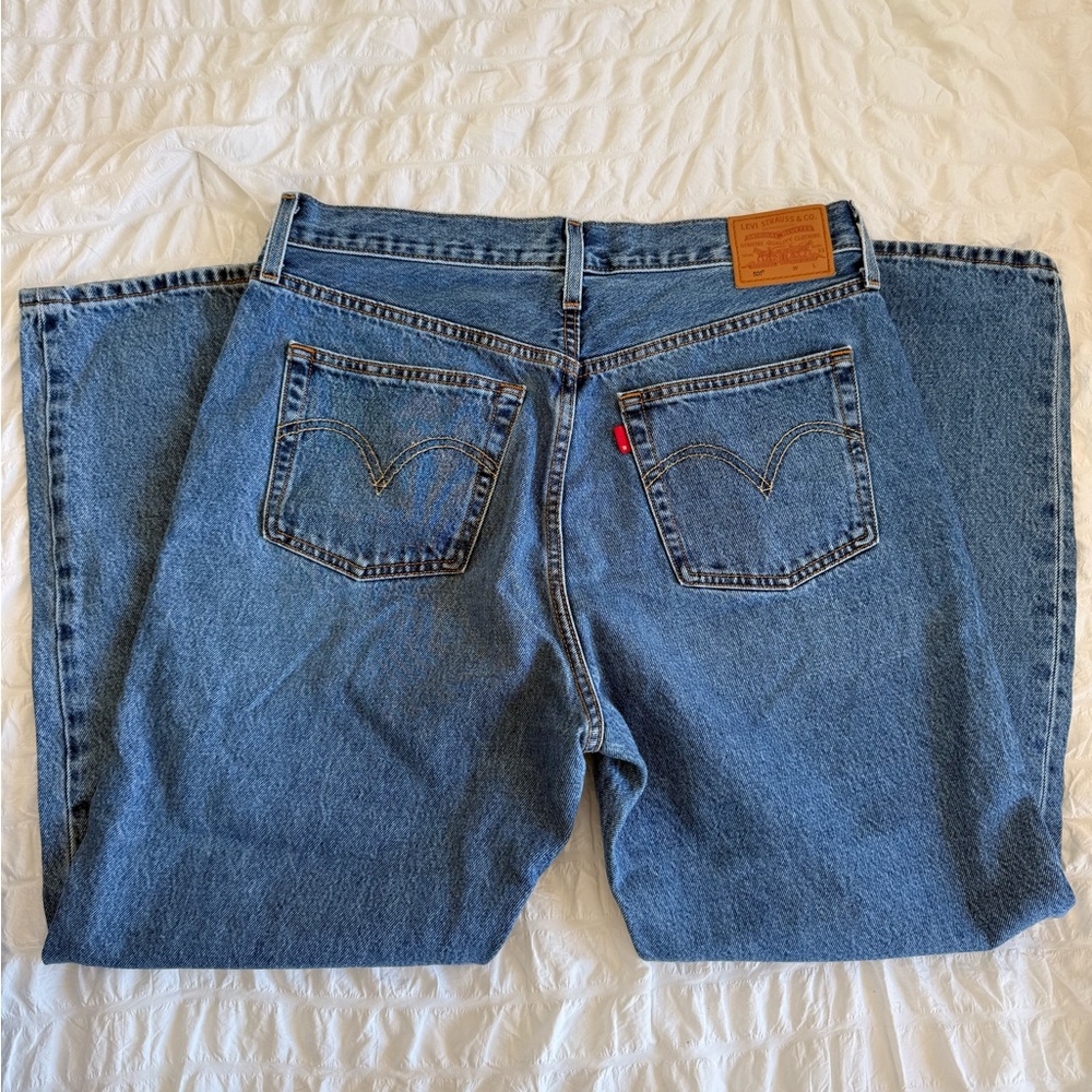 Levi’s Medium Wash 501 Denim Jeans Womens 32x28
